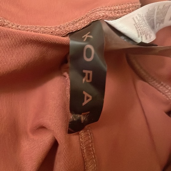 Koral Sandstone Drive Leggings - Picture 8 of 11